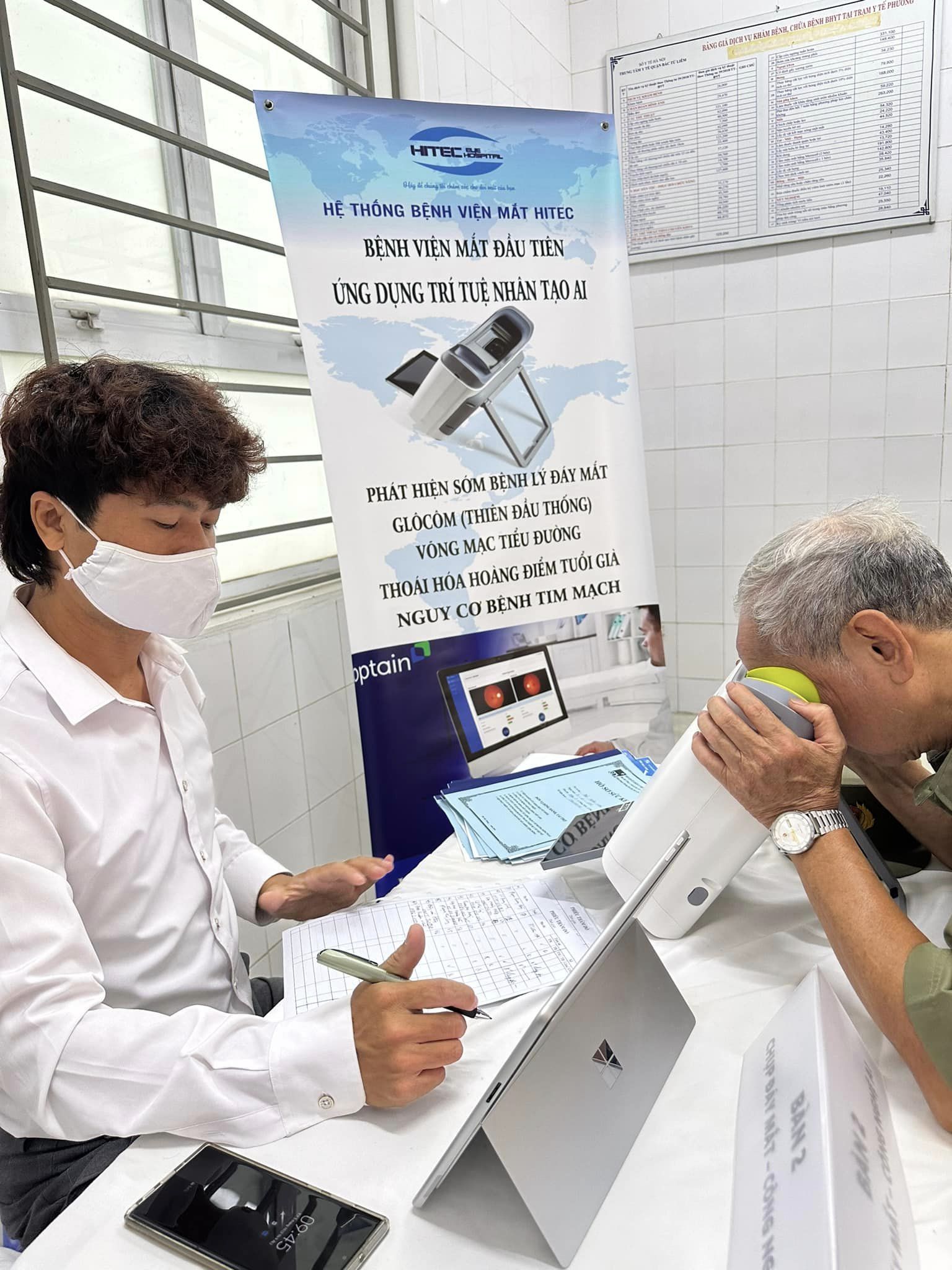 kham-mat-va-tang-qua-gia-dinh-chinh-sach-phuong-dong-ngac-tu-liem-ha-noi